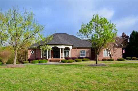 Previously sold for $850,000