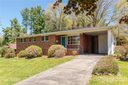805 W Blue Ridge Road sold home in East Flat Rock, SC