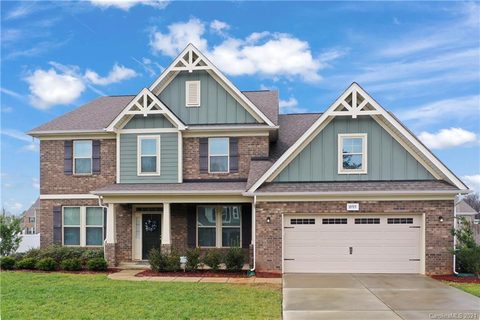 10315 Pahokee Drive sold home in Belle Glade, Charlotte, NC