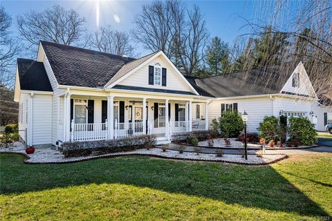 364 Classic Oaks Circle sold home in Classic Oaks, Hendersonville, NC