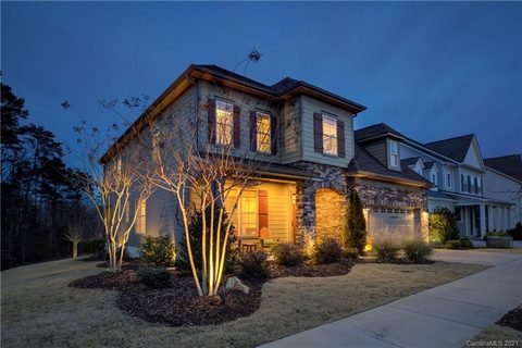 Previously sold for $587,251