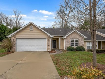 324 Wiltshire Circle sold condo in Stafford Crossing, Fletcher, NC
