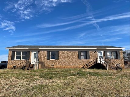 3026 Drake Circle sold multi-family property in Cottonwood, Shelby, NC