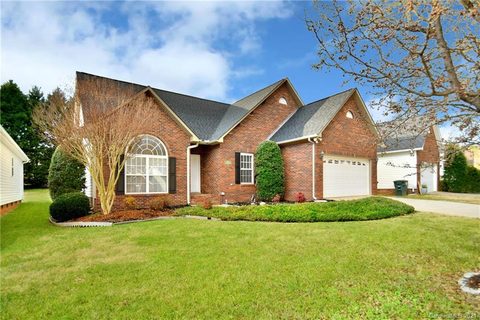 1009 Overhill Road