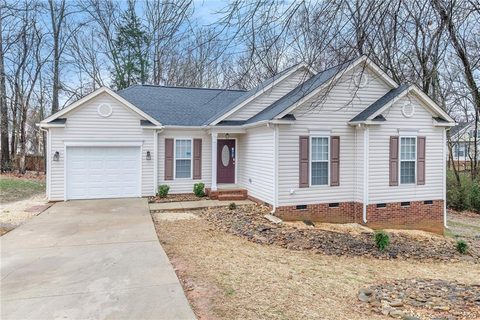 7935 Bella Vista Court