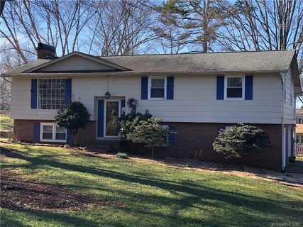 3233 26th Street 8/G sold home in Eastwood, Hickory, NC