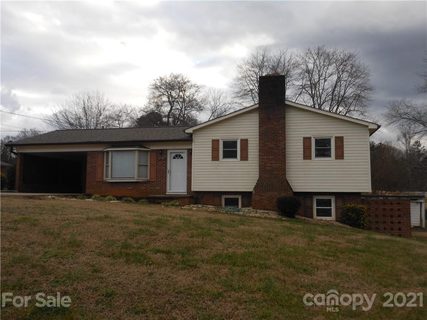 2408 33rd Avenue sold home in Eastwood, Hickory, NC