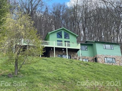 196 Red Tail Ridge sold home in Sunset Mountain, Bakersville, NC