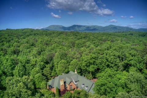 19 Coachman Lane sold home in Hunting Wood, Tryon, NC