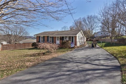 11 Starmount Drive sold home in Knollwood, Asheville, NC