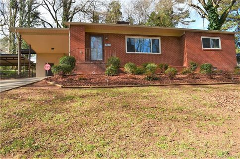 331 Cedar Street sold home in Forest Hills, Mooresville, NC