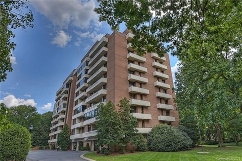 2633 Richardson Drive 8B