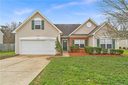 16208 Greybriar Forest Lane sold home in Charlotte, SC