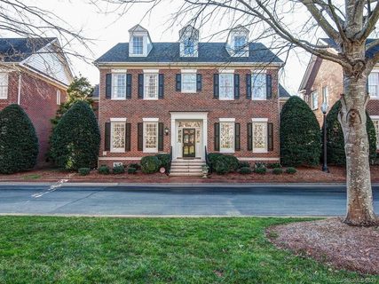 5120 Fairlawn Crescent Court