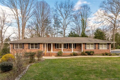 102 Berry Hill Drive sold home in Berry Hill, Hendersonville, NC