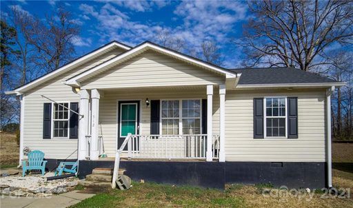 512 Willow Road sold home in Rolling Hills, Salisbury, NC