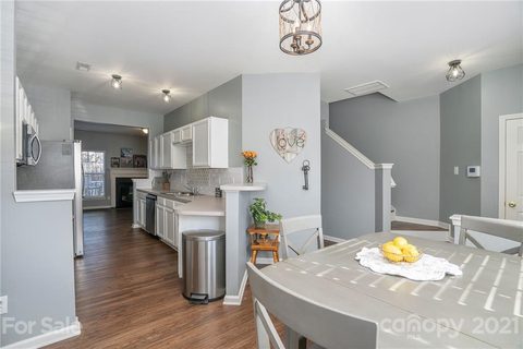 2005 Cramerton Village Drive E