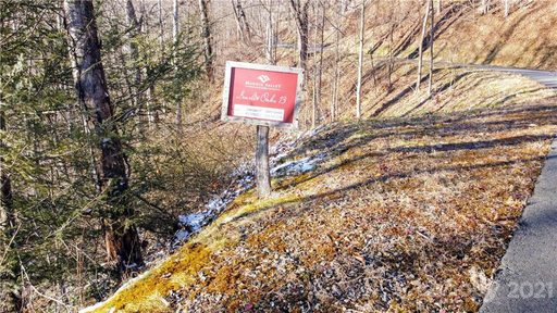 13 Ironwood Lane sold home in Scarlet Oaks, Maggie Valley, NC
