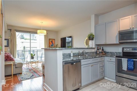 1315 East Boulevard 518