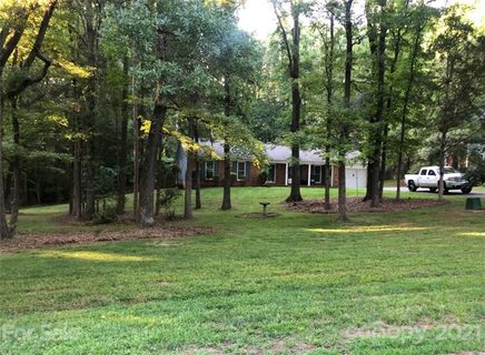 7932 Saddleview Court sold home in Steeplechase, Charlotte, NC