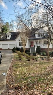 1077 Honeybee Trail