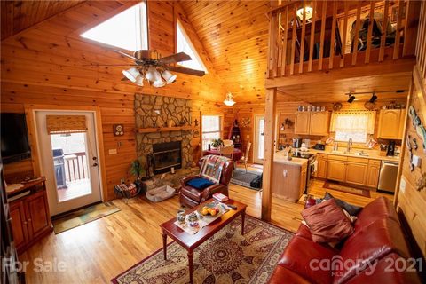 725 Paso Fino Drive 339 sold home in Country Club Cove Estates, Maggie Valley, NC