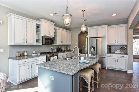 7932 Creek Park Drive 101