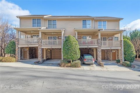 2921 Craftsman Lane sold townhome in Woodstone of Elizabeth, Charlotte, NC