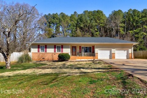 255 Lois Lane sold home in Knollwood Acres, Salisbury, NC