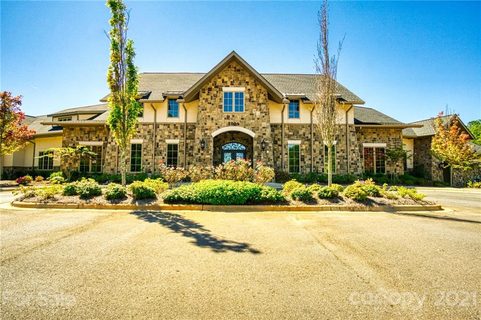 4046 Persimmon Road