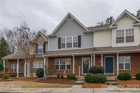 8086 Kennet Lane