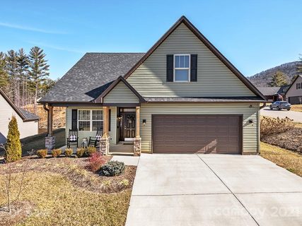 3 Checkerberry Court