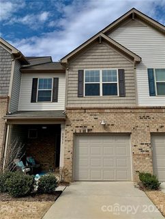 8031 Scarlet Oak Terrace