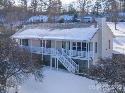 4 Carissa Drive sold home in Tennille Dawn Estates, Weaverville, NC