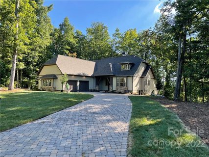13 Hendrickson Court 5015