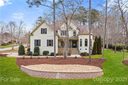 220 Bay Crossing Drive sold home in Mooresville, SC