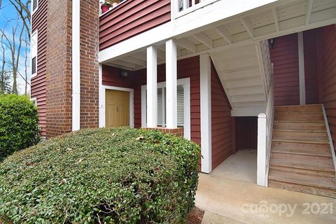2500 Cranbrook Lane 1