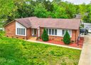 6218 Farm Pond Lane sold home in Charlotte, SC