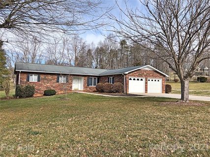 1336 Meadow Lane sold home in Mountain Shadows, Morganton, NC