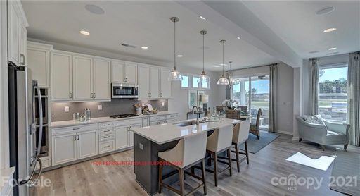 2011 Foxcroft Lane 96