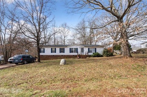 122 Regatta Lane