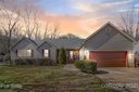 5612 Biggers Brook Drive sold home in Matthews, SC