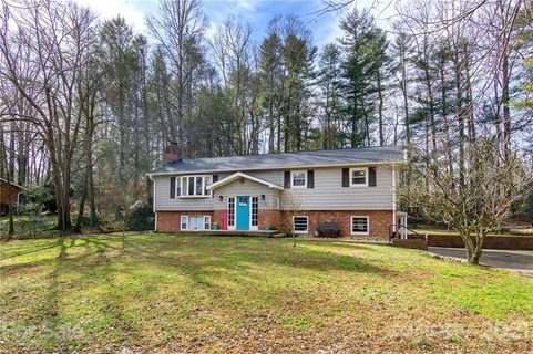 1725 Bluebird Drive sold home in Statonwoods, Hendersonville, NC