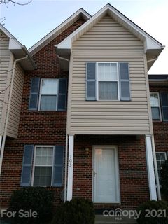 2240 15th Avenue 103 sold home in Bradford Square, Hickory, NC