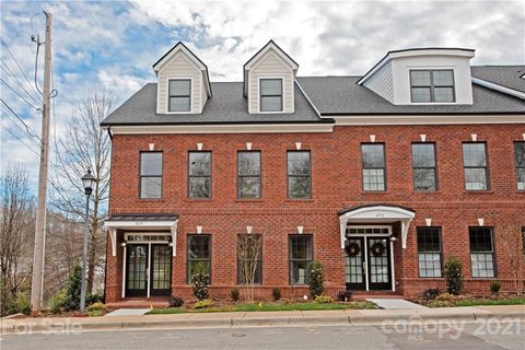 477 Main Street