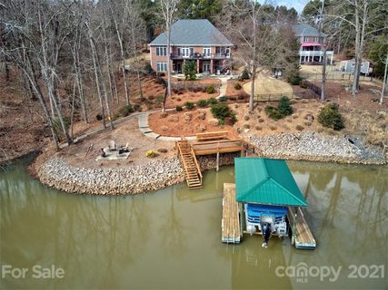 1211 Broadside Road sold home in Windswept Cove, York, SC