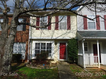 6121 Windsor Gate Lane