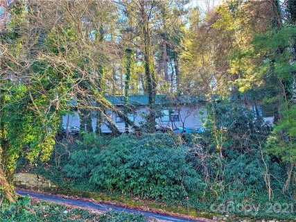 500 W Allen Street sold multi-family property in Toms Hill Park, Hendersonville, NC