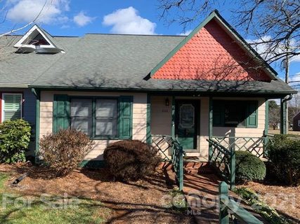 802 Prince Albert Court sold home in Victoria Village, Statesville, NC