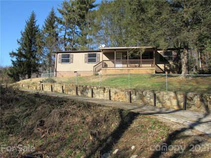 171 Ivy Hill Drive sold home in Ivy Hill, Waynesville, NC